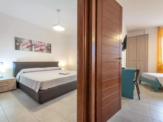 Room 3, Seaside Comfort in the Heart of Alghero, Sassari