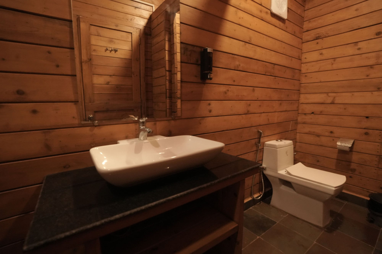 Bathroom 5, Ashvem Beach Resort, North Goa