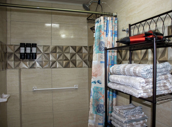 Bathroom amenities 3, Comfortable Apartment in Los Naranjos, Boquete
