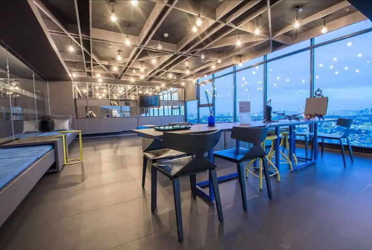 Food & Drinks 5, Pattaya Central Beach Apartment, Pattaya