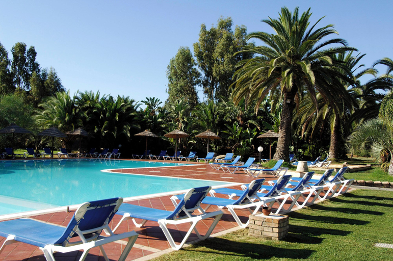 Others 3, Classical Residence Baia Delle Palme 2 Bedroom Sleeps 6 Trillo 6, Cagliari