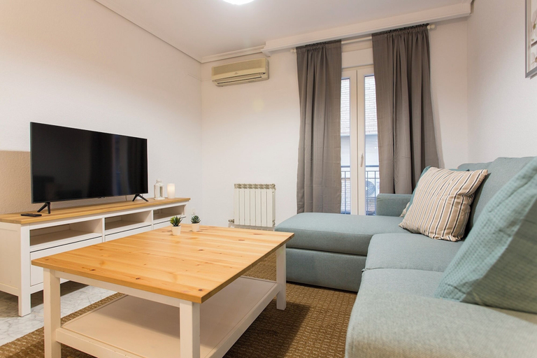 Living room, Comfort and Beauty With Parking Space Included, Granada