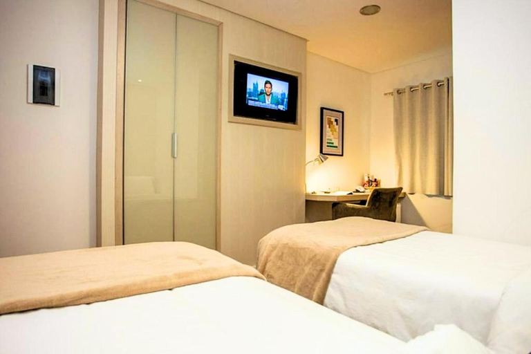 Bedroom 3, Hotel Aruja, Aruja