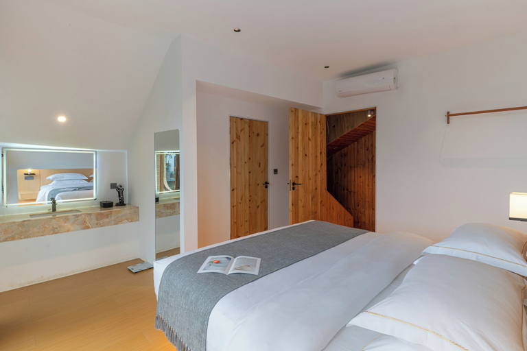 Room 3, Wushan Chujian Homestay, Guilin