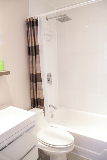 Bathroom 3, Exquisite and Modern Loft, Montréal