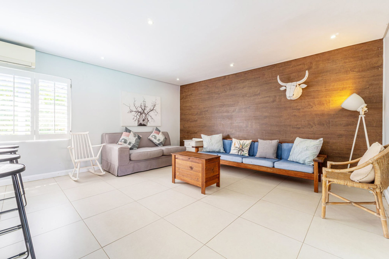 Interior 5, Goodholme Manor, eThekwini