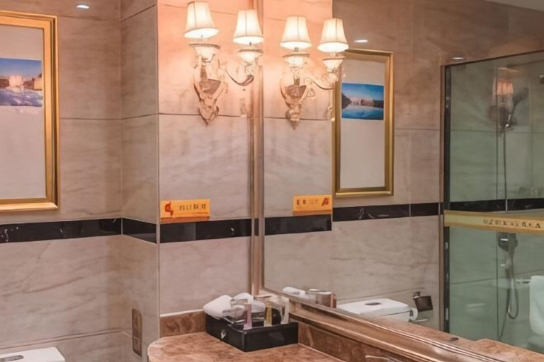 Bathroom 3, Xin Da Xin Hotel, Chongzuo