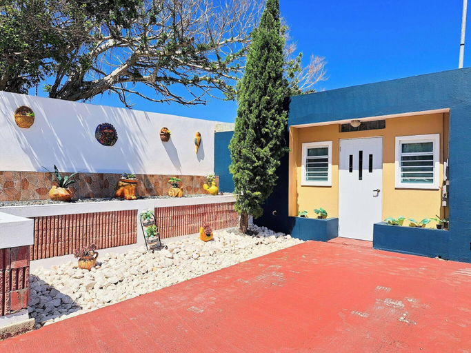 Exterior 5, Cozy Isabela Retreat With Garden View