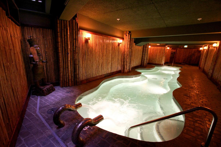 Sport & Beauty 2, McMenamins Crystal Hotel, Multnomah