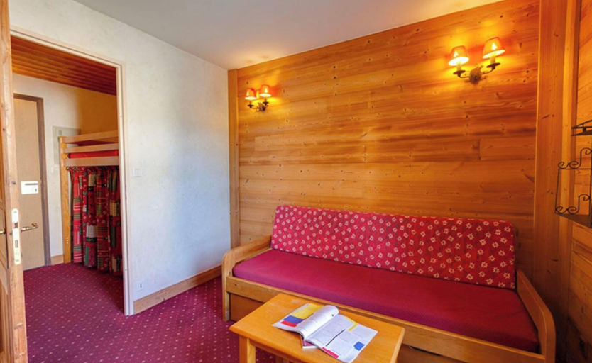 Room 3, R Sidence Champam St3n, Isère