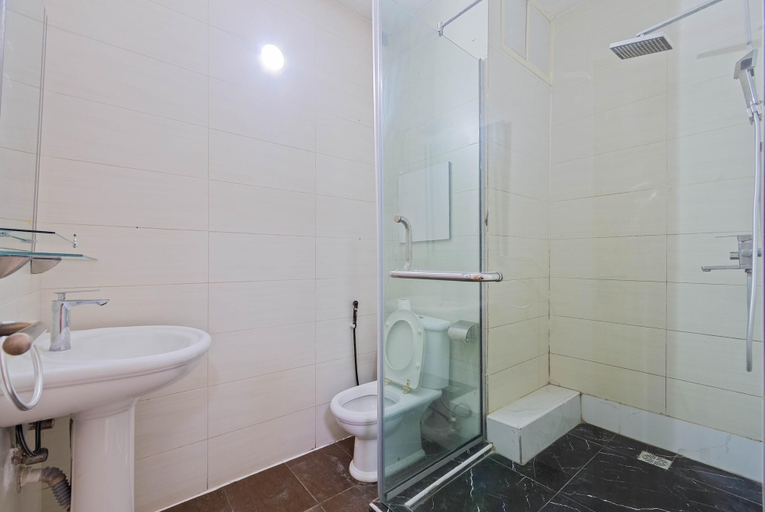 Bathroom, Emmatty Elite Apartment, Eti-Osa