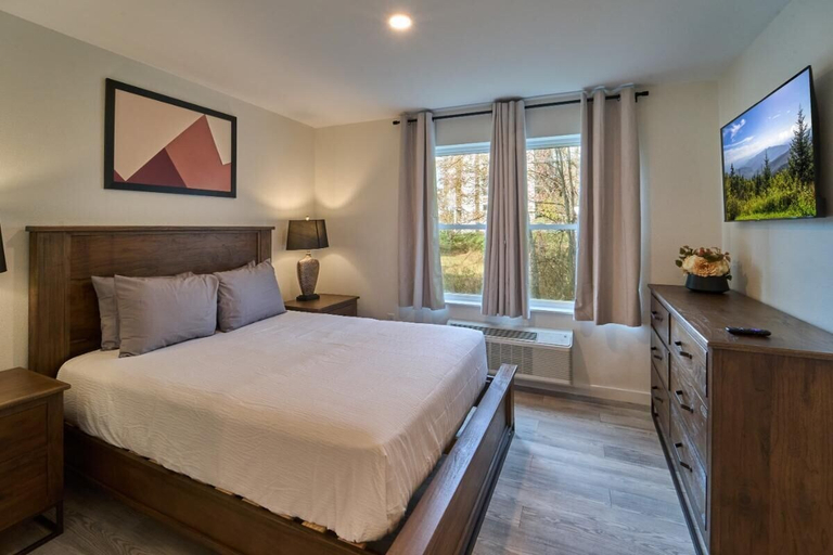 Room, The Ruby 111, Sevier