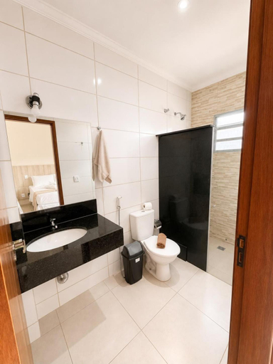 Bathroom 4, Glória Hotel, Olímpia