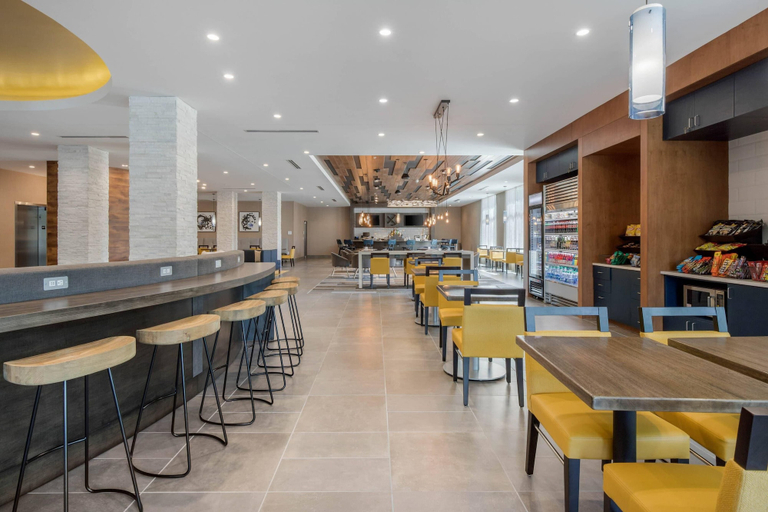 Food & Drinks 5, Cambria Hotel Mount Pleasant – Charleston, Charleston