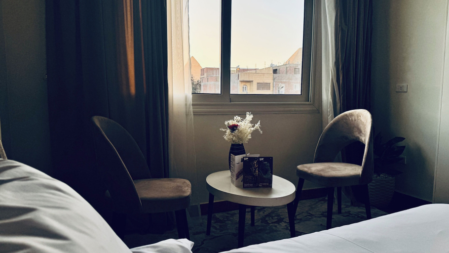 Room 5, vira pyramid inn, Al-Ahram