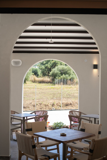 Others 3, Noema Hotel, Epirus