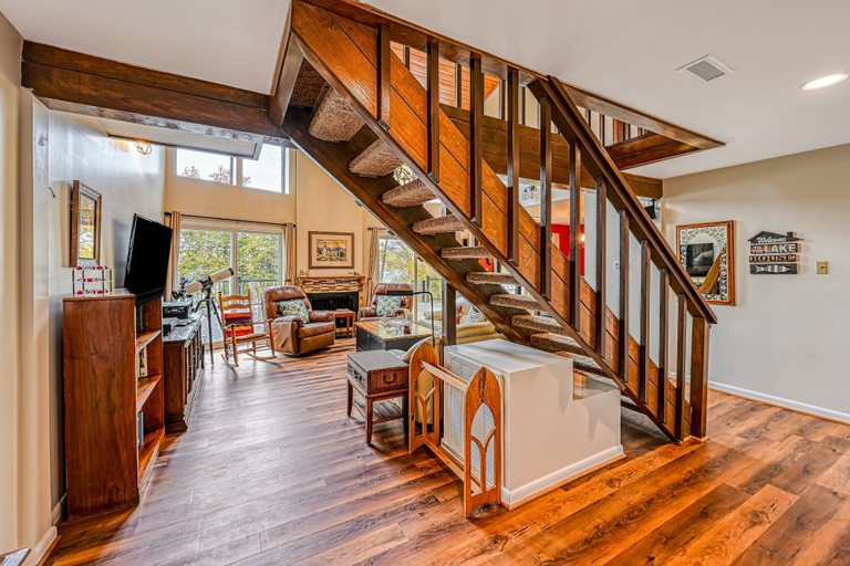 Interior 4, Enchanting Lakefront Oasis With Fire Pit, Generous Patio, Dock, & Amazing Views, Louisa