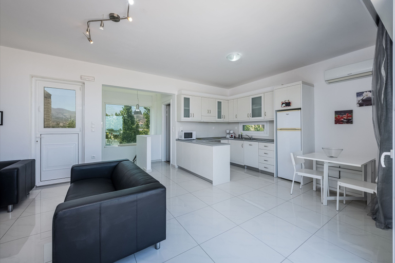 Others 4, Xenos Villa 1 With Private Swimming Pool Near The Sea, South Aegean