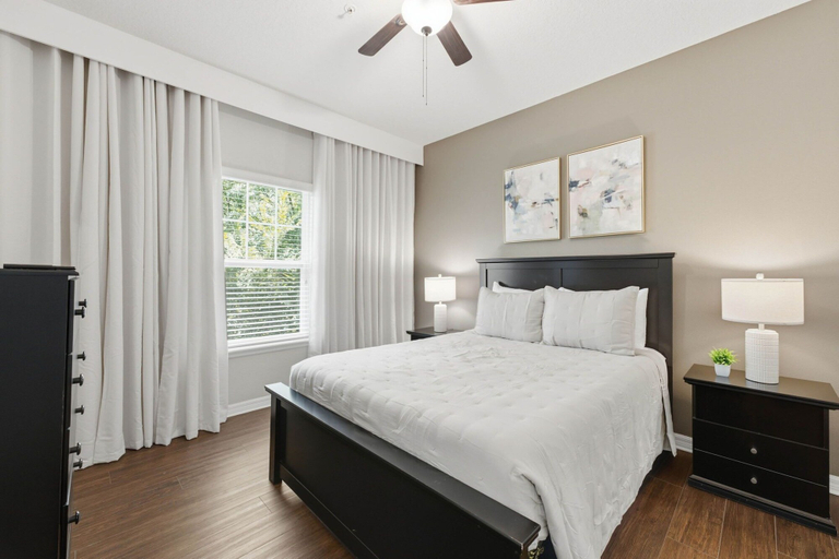 Room 2, Beautiful Home, Themed Rooms, Prime Location, Osceola