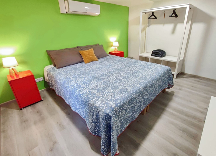 Others 4, Modern 2BR Ground-floor Flat BBQ Patio Parking, Ponta Delgada
