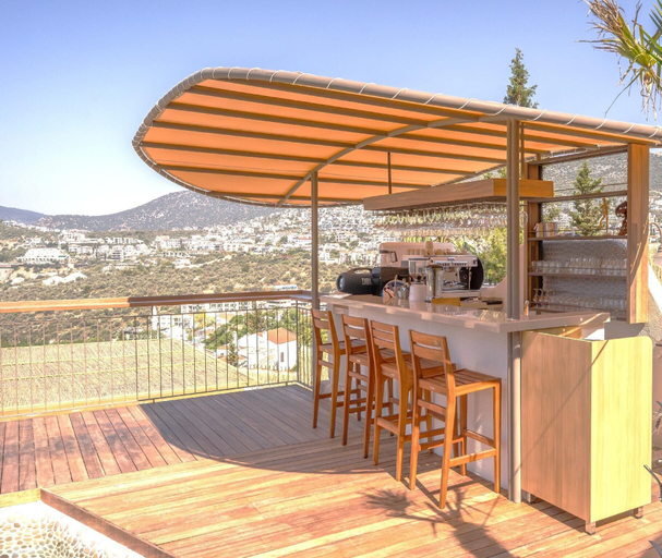 Swim-up bar, Casa Pery Hotel & Wellness, Kaş