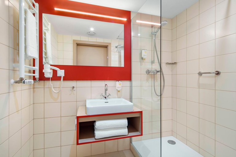 Bathroom 4, Hotel Altus Poznan Old Town, Poznań City