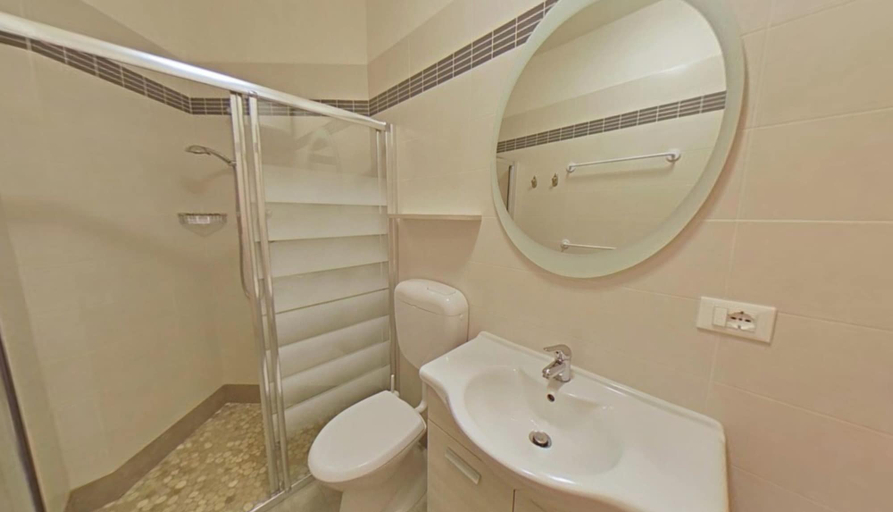 Bathroom 2, Peaceful Retreat Steps From the Beach With Pool, Udine