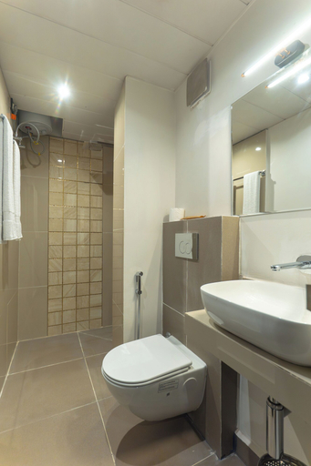 Bathroom 3, GRAND HOTEL ANNEX, Aizawl