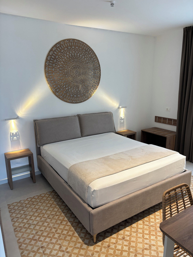 Room 4, Borgo Bianco, Foggia