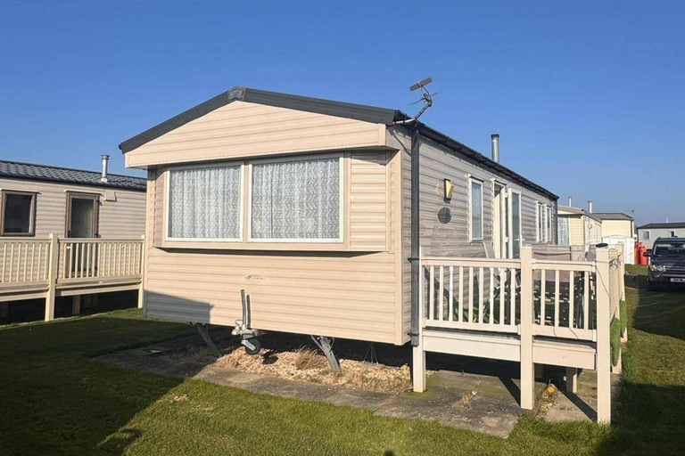 Exterior, 3 Bed Caravan - Sleeps 8 - Pool - Pet Friendly, Lincolnshire