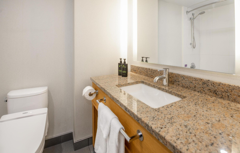Bathroom 4, Coast Chilliwack Hotel by APA, Fraser Valley
