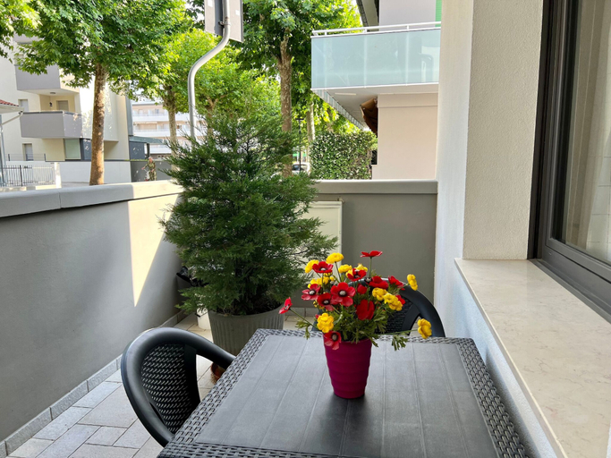 Balcony 4, Central Flat With Balcony, Udine