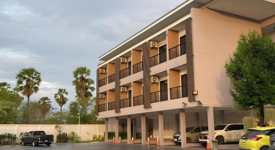 Exterior & Views 3, Super Highway Hotel, Ban Lat