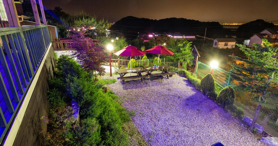 Others 3, Daebudo Tteorak Pension, Hwaseong
