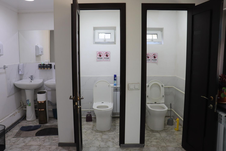 Bathroom 3, Bulak - Kyrgyz Family Hostel, Ak-Suu