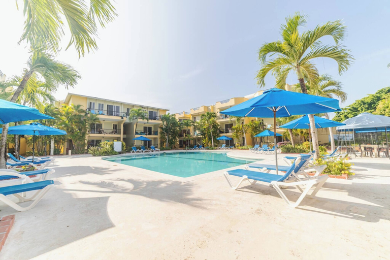 Pool 3, Garden Condos 7 - Central Apartment in Strip, Sosua