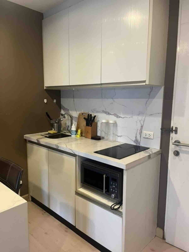 Interior 3, Short Term or Long Term at BTS Wongwianyai, Khlong San