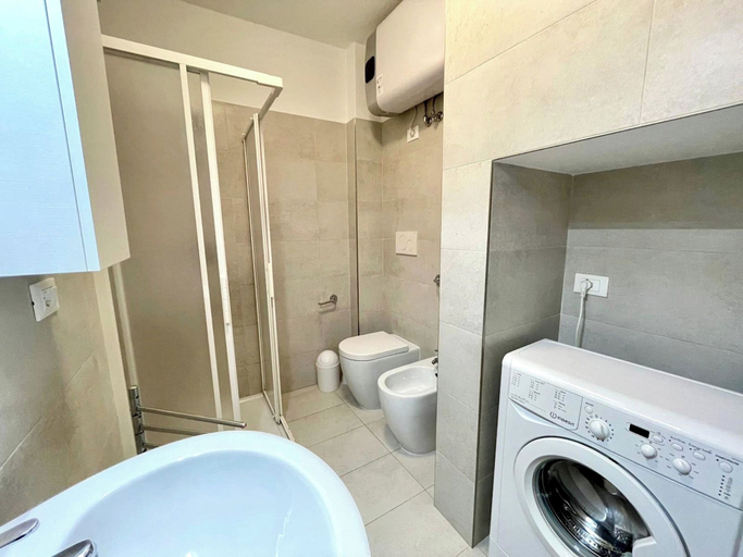Bathroom 5, Beachfront Flat With sea View, Venezia