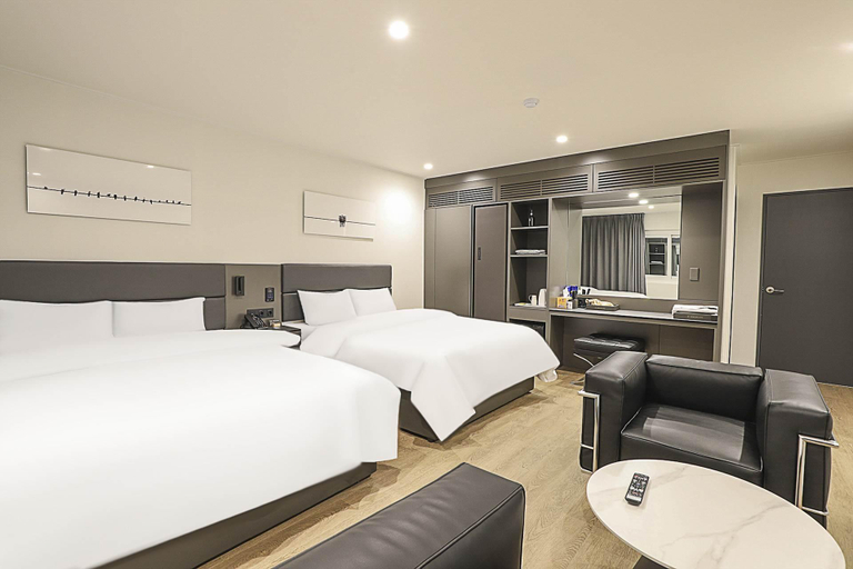 Bedroom 3, Brown Dot Gumiwonpyeong Branch, Gumi