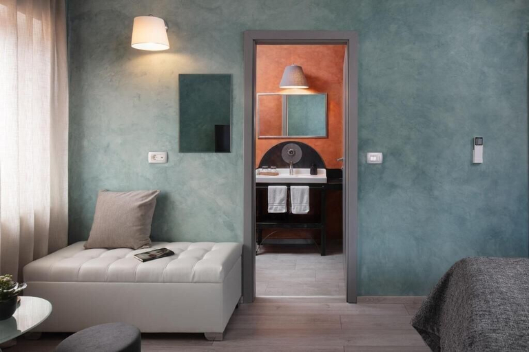 Others 5, Mirakul Residence, Labin