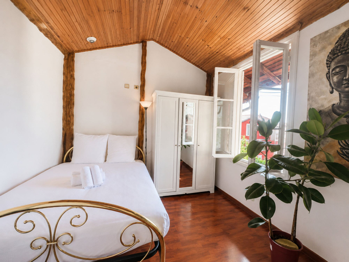 Room 3, Small House Downtown Near Monaco, Alpes-Maritimes