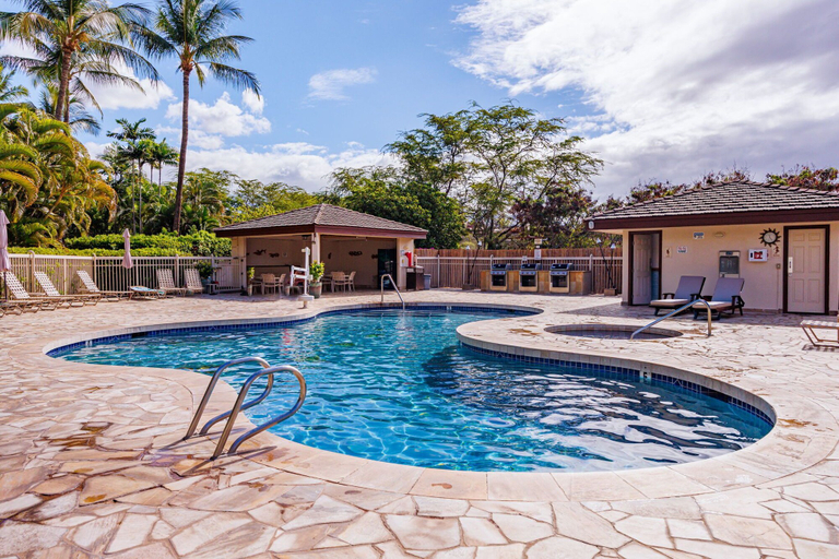 Pool 3, 2 2 New Designer Beachside Resort Vistas, Maui