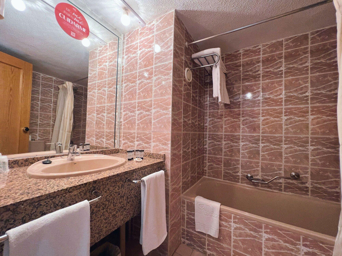 Bathroom 4, AR Roca Esmeralda & Spa, Alicante