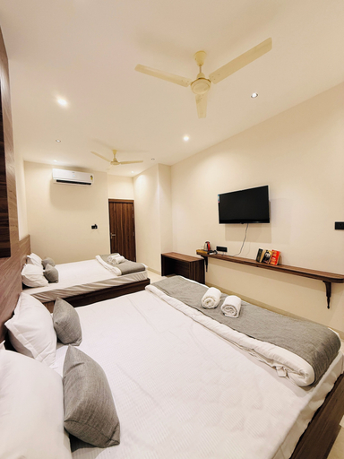 Room 5, Mangala HomeStay, Ujjain