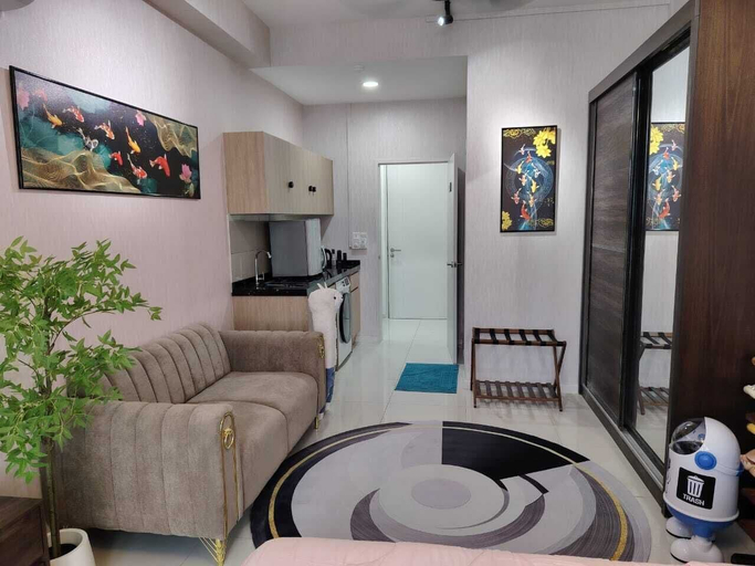 Living room 4, KL Majestic VIP Studio Massage Chair 26-1a Klcc View, Kuala Lumpur