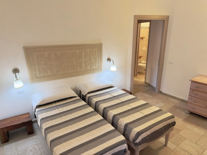 Room 4, Residence With Swimming Pool Close to the sea, Cagliari
