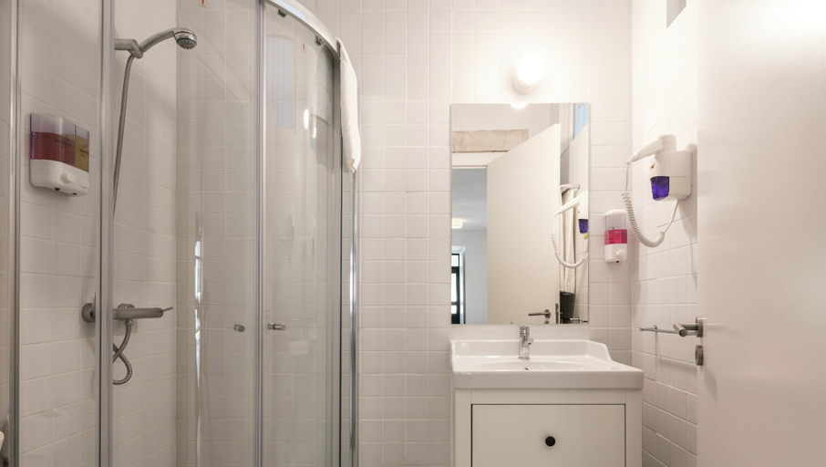 Bathroom 4, LSA Castelo S. Jorge by Numa, Lisbon