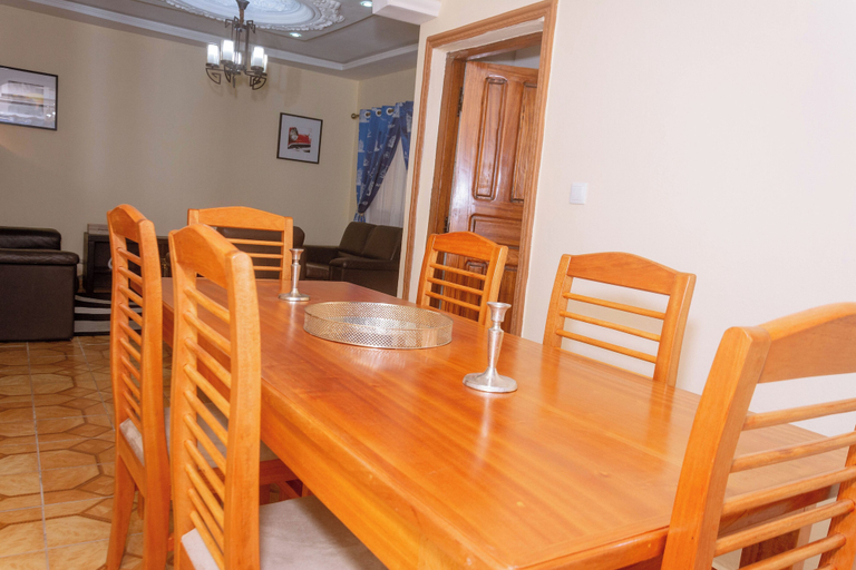 Dining room 3, Berlin Apartment at Residence Baho Douala Makepe BM, Wouri