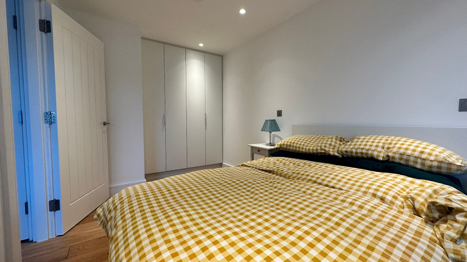 Bedroom 3, Modern & Stylish 1 Bedroom Flat, London