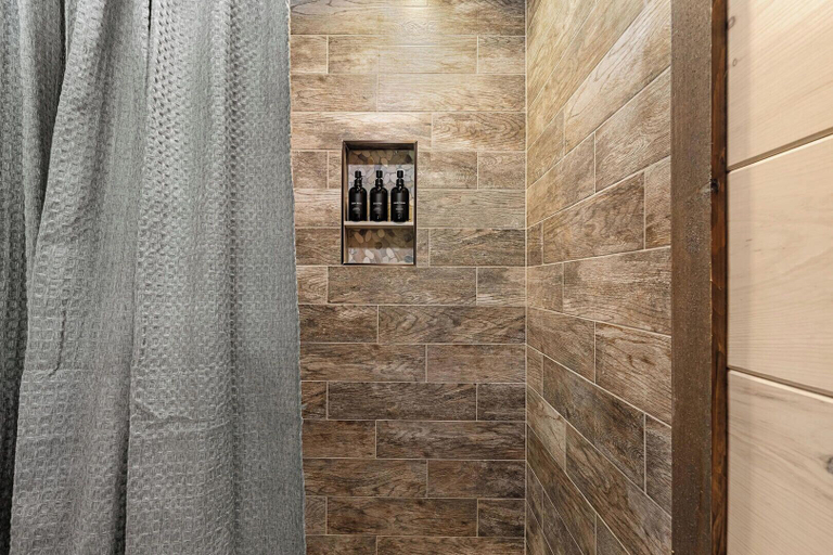 Bathroom 3, Peaceful Paradise, Sevier